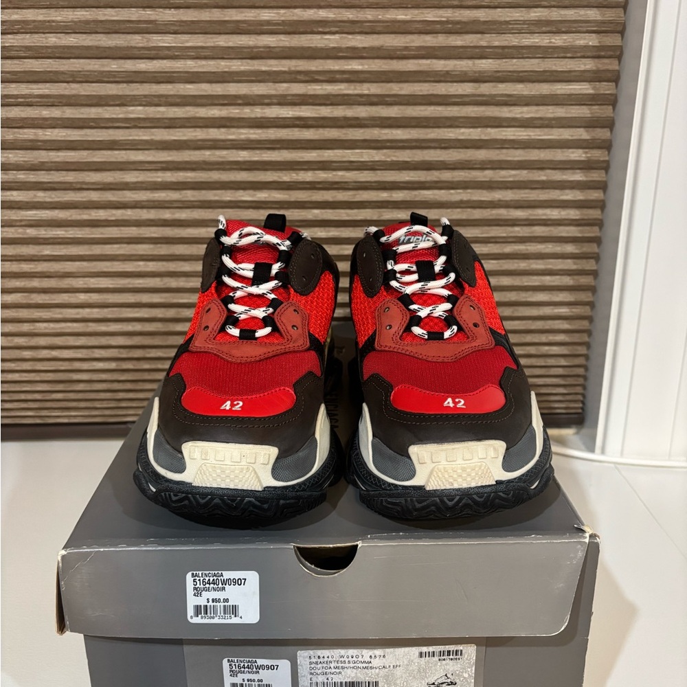 Balenciaga Triple S sneaker Men’s Red - Picture 5 of 7